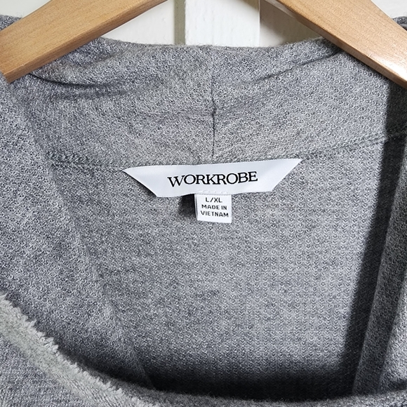 Gray Women's Robe - Picture 7 of 16